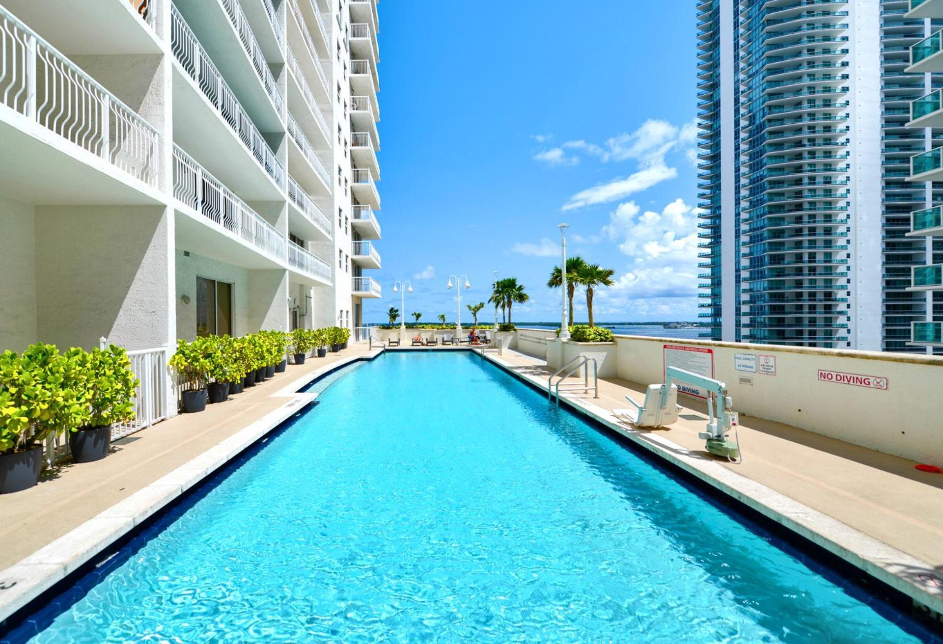 Luxury 2 Bedroom Apartment At Brickell With Pool ไมอามี ภายนอก รูปภาพ
